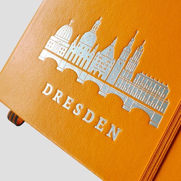 Notizbuch Motiv Dresden, Detail Prägung Farbe silber, Buch rising sun, Leuchtturm1917